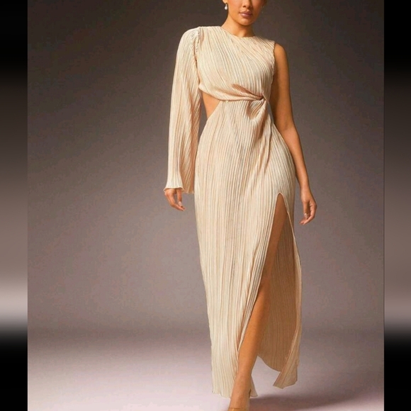 Women Clothes, Elegant Asymmetrical One Should Long Sleeve Side Cut Outfit - Picture 1 of 4